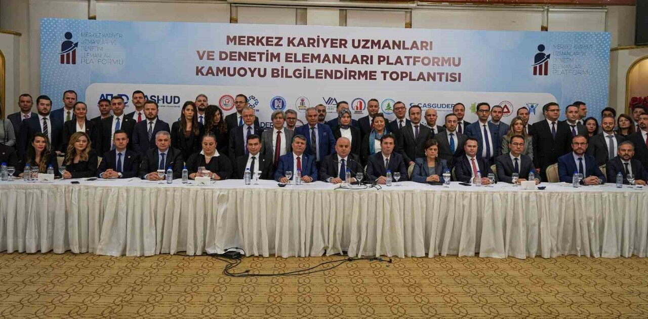 MERKEZ KARİYER UZMANLARI VE DENETİM ELEMANLARI PLATFORMU, ANKARA'DA BİR OTELDE BASIN TOPLANTISI...