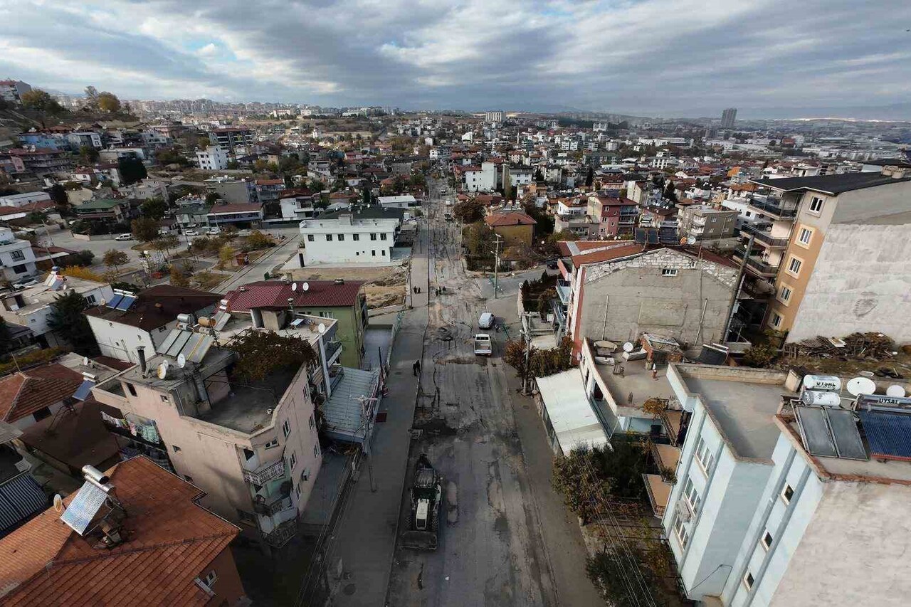 MERKEZEFENDİ BELEDİYESİ İLE DENİZLİ BÜYÜKŞEHİR BELEDİYESİ İŞ BİRLİĞİNDE YÜRÜTÜLEN ÜSTYAPI VE YOL...