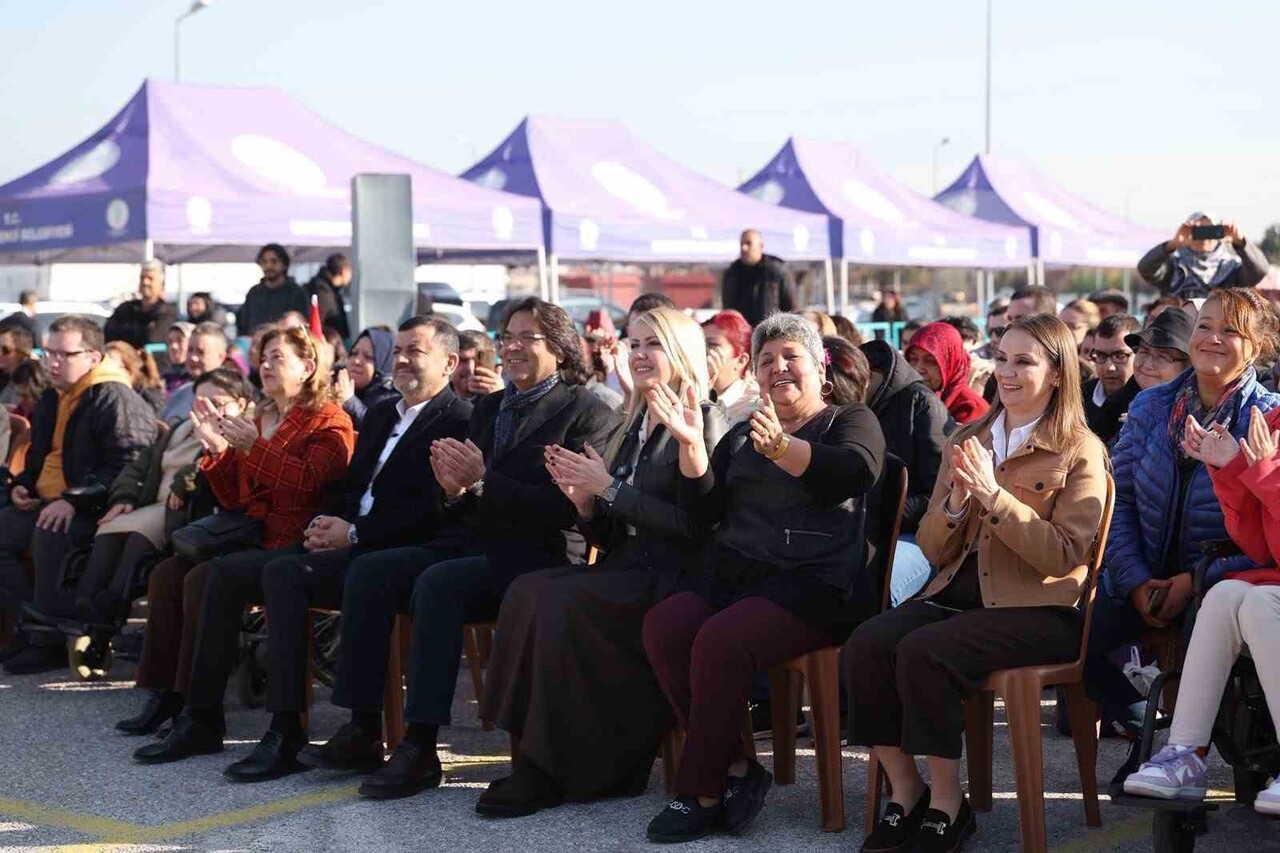 MERKEZEFENDİ BELEDİYESİ’NCE 3 ARALIK DÜNYA ENGELLİLER GÜNÜ’NDE DÜZENLENEN 5. ENGELSİZ FEST YOĞUN...