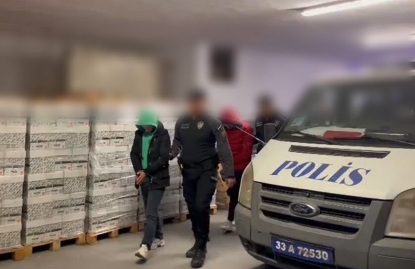 MERSİN'DE YASA DIŞI BAHİS ŞÜPHELİLERİNE YÖNELİK DÜZENLENEN OPERASYONDA 16 ŞAHIS GÖZALTINA...