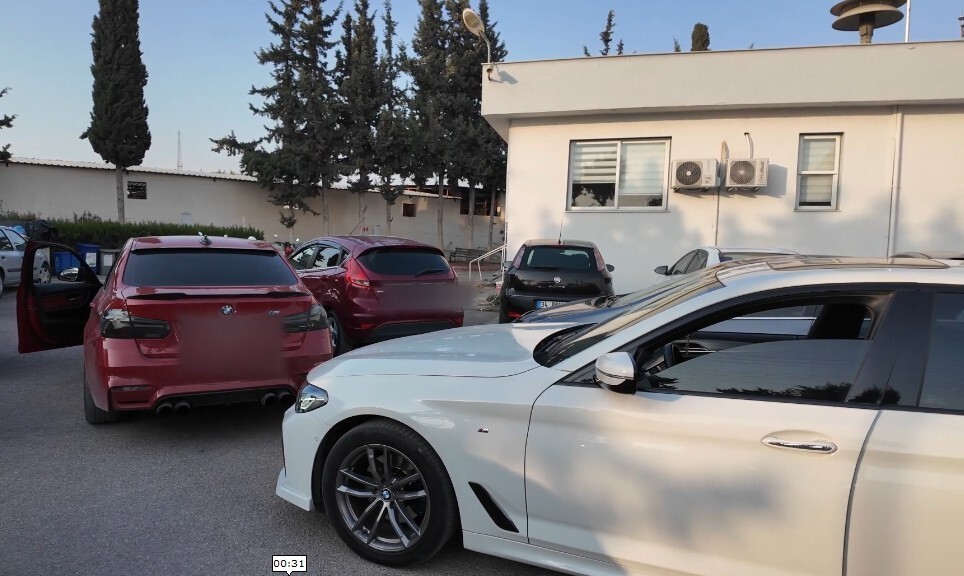 MERSİN'DE YOLU KAPATAN DÜĞÜN KONVOYUNA YÖNELİK POLİSİN ÇALIŞMASINDA 8 KİŞİYE ADLİ İŞLEM YAPILDI 18...