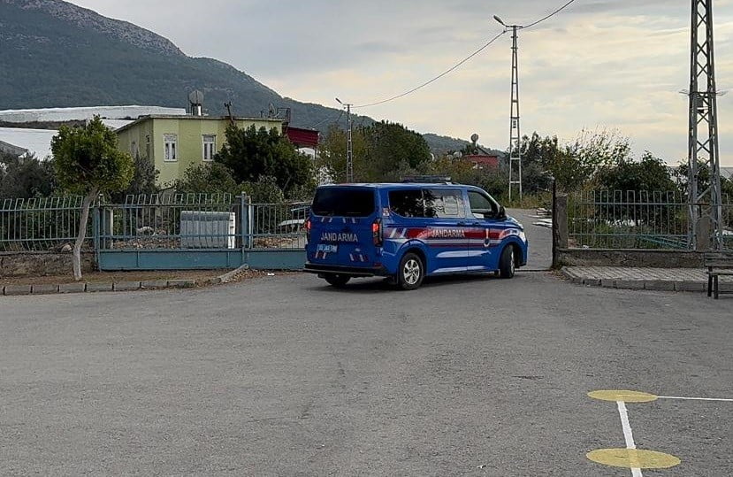 MERSİN'İN ANAMUR İLÇESİNDE OKUL MÜDÜRÜNÜ VURAN 12 YAŞINDAKİ ÖĞRENCİNİN BABASI DA GÖZALTINA...