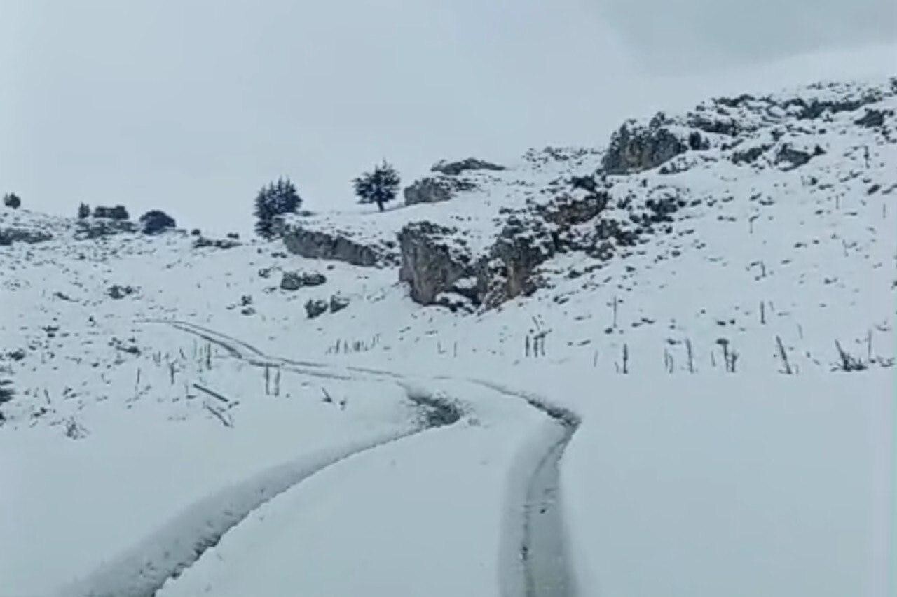 MERSİN’İN SAHİL KESİMLERİNDE YAĞMUR YÜKSEK KESİMLERDE İSE KAR YAĞIŞI ETKİLİ OLDU.