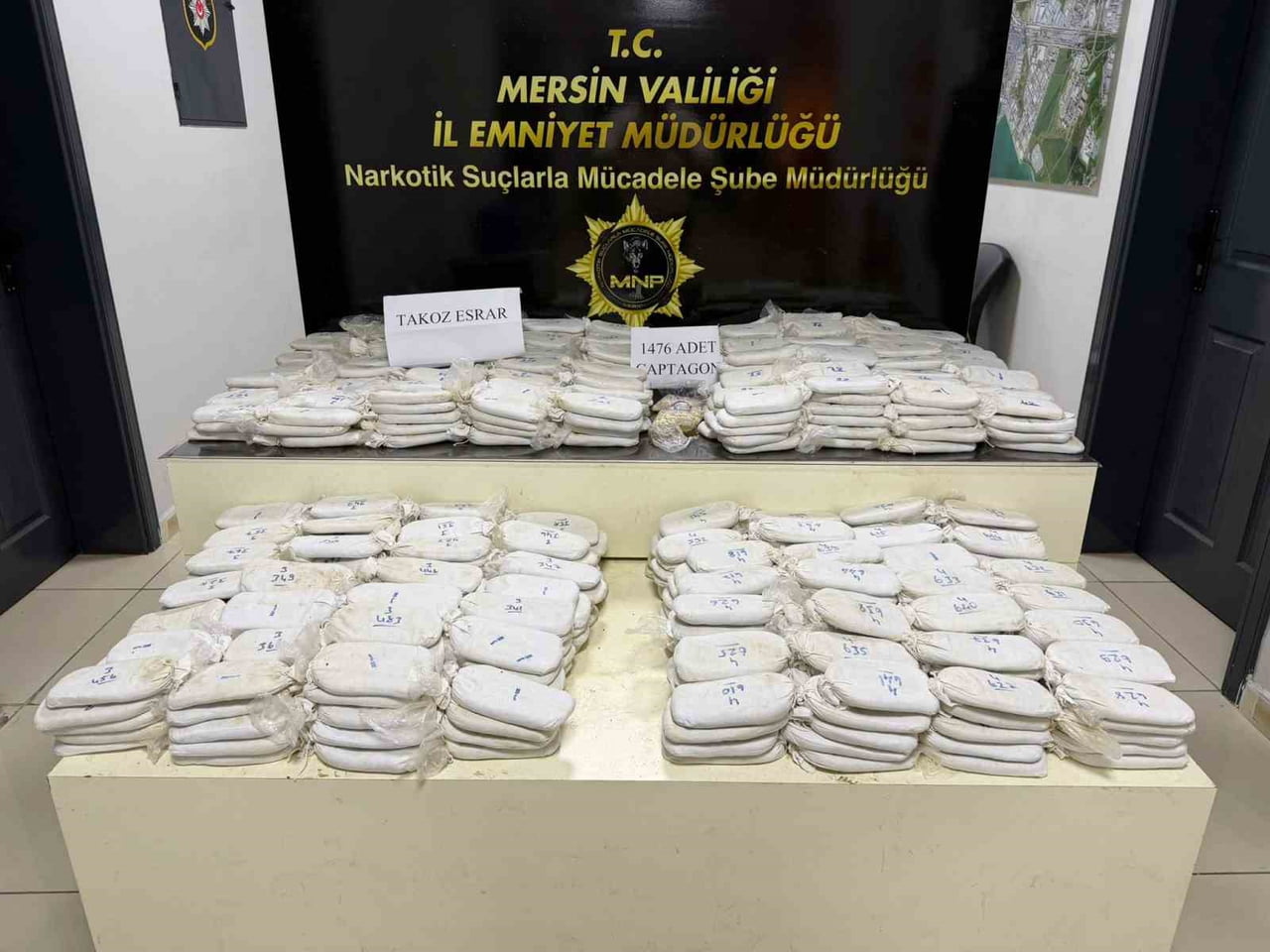 MERSİN POLİSİNİN MİLLİ İSTİHBARAT TEŞKİLATI'NIN (MİT) DESTEĞİYLE GERÇEKLEŞTİRDİĞİ UYUŞTURUCU...