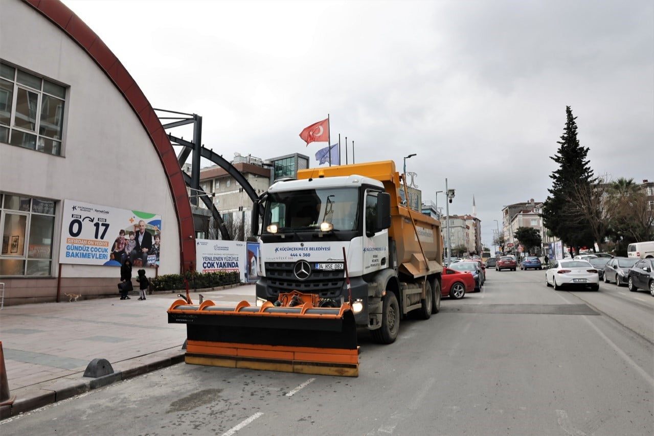METEOROLOJİ VE AKOM TARAFINDAN YAPILAN UYARILARIN ARDINDAN BUZLANMA VE YAŞANABİLECEK...