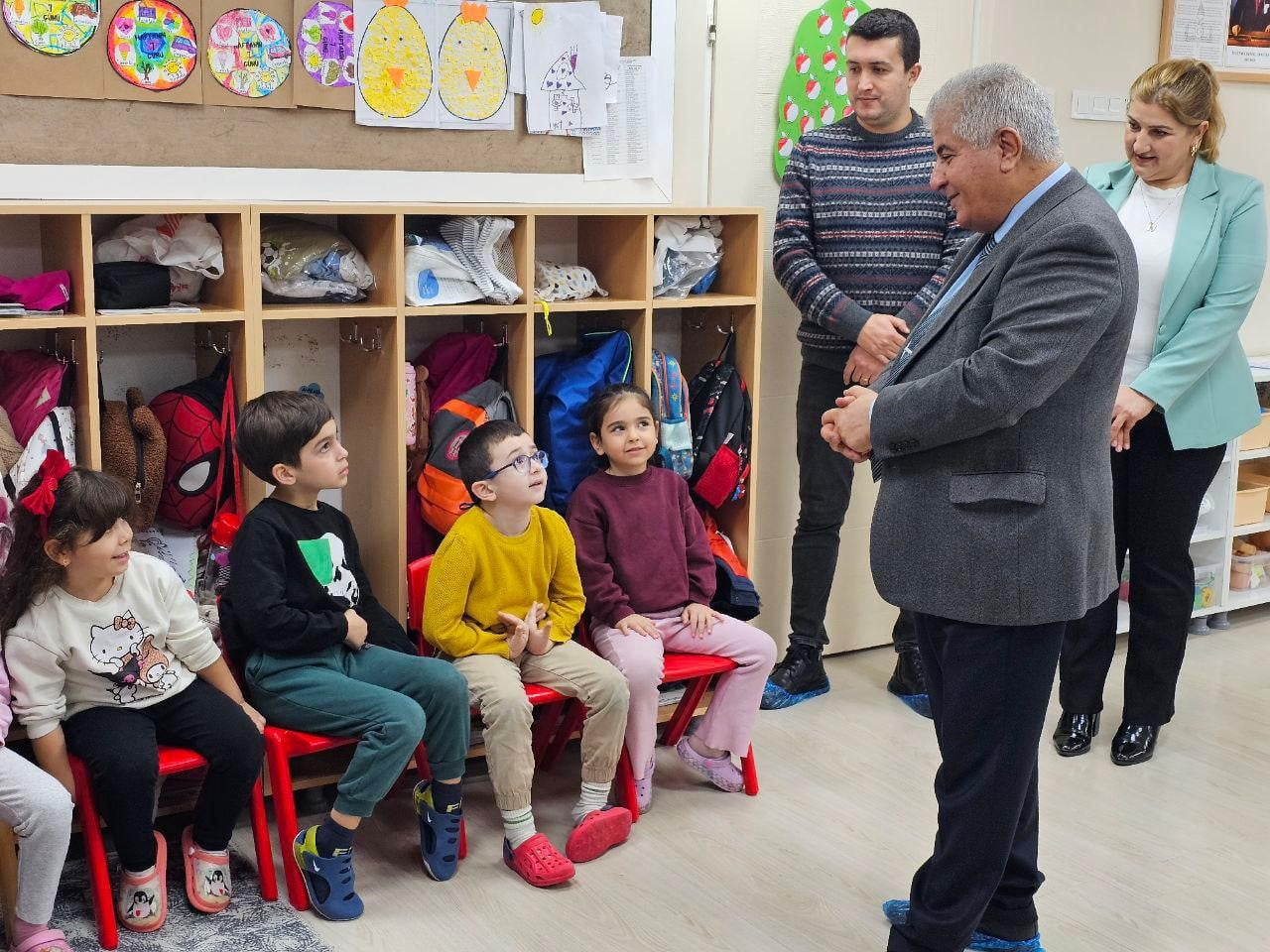 MİLLİ EĞİTİM MÜDÜRÜ ANAOKULUNDA MİNİK ÖĞRENCİLERLE BULUŞTU