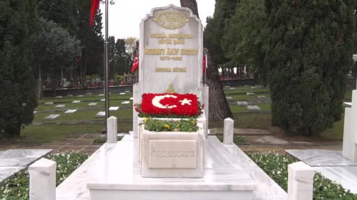 Milli şair Mehmet Akif Ersoy mezarı başında anıldı