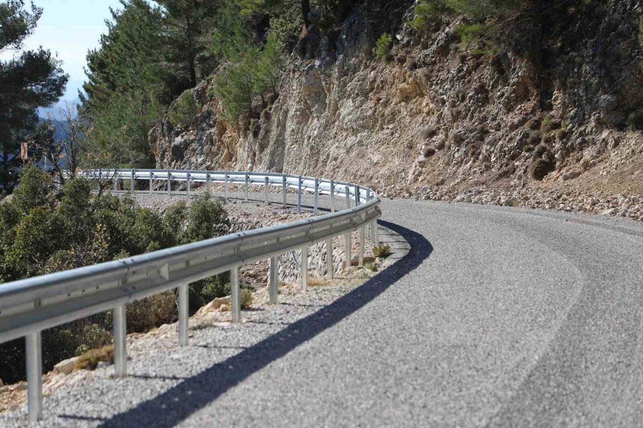 MUĞLA BÜYÜKŞEHİR BELEDİYESİ, ‘GÜVENLİ YOLLAR’ SLOGANIYLA İL GENELİNDE TRAFİK GÜVENLİĞİNİ ARTIRMAYA...