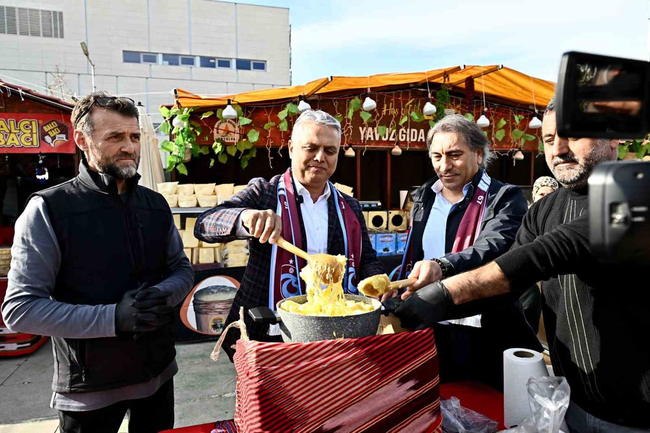 MURATPAŞA BELEDİYE BAŞKANI ÜMİT UYSAL, YENİ YILA SAYILI GÜNLER KALA MURATPAŞA ATATÜRK KENT...