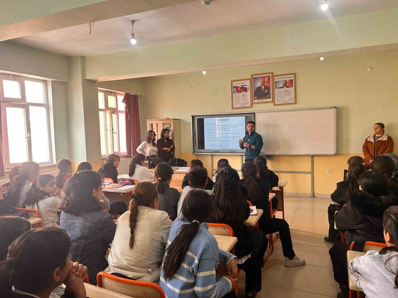 MUŞ'UN MALAZGİRT İLÇESİNDE ÖĞRENCİLERİN ERKEN TANI İLE TEDAVİYE YÖNLENDİRİLMESİ AMACIYLA YÜRÜTÜLEN...