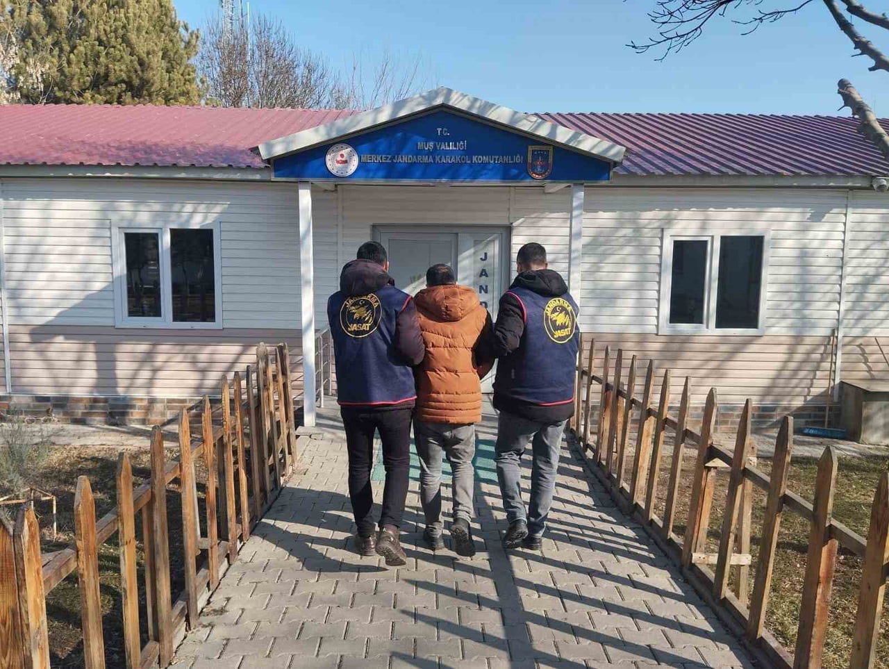 MUŞ İL JANDARMA KOMUTANLIĞI JASAT EKİPLERİNCE DÜZENLENEN OPERASYONDA, KAMU KURUM VE...