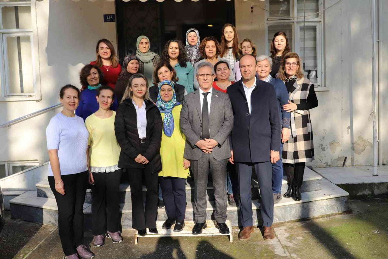 NAZİLLİ BELEDİYE BAŞKANI DR. ERTUĞRUL TETİK, İSABEYLİ MAHALLESİ’NDE FAALİYET GÖSTEREN MODA...