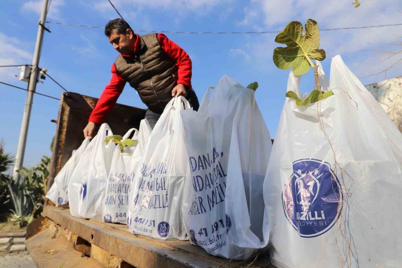NAZİLLİ BELEDİYESİ’NİN “YEŞEREN TOPRAKLAR” PROJESİ KAPSAMINDA UZUNÇAM, ESENKÖY VE HAMİDİYE...