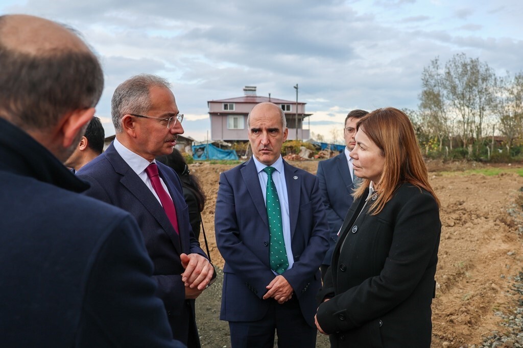 NDOKUZ MAYIS ÜNİVERSİTESİ (OMÜ) REKTÖRÜ PROF. DR. FATMA AYDIN, ÜNİVERSİTE ÜST YÖNETİMİYLE BİRLİKTE...