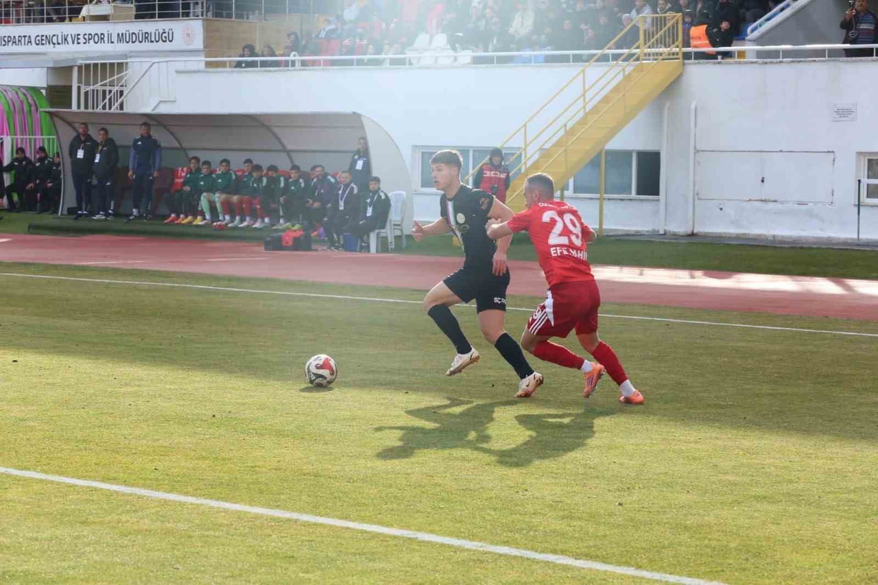NESİNE 2. LİG KIRMIZI GRUP’UN 17. HAFTASINDA ISPARTA 32 SPOR, SAHASINDA ARNAVUTKÖY BELEDİYE'YE 1-0...
