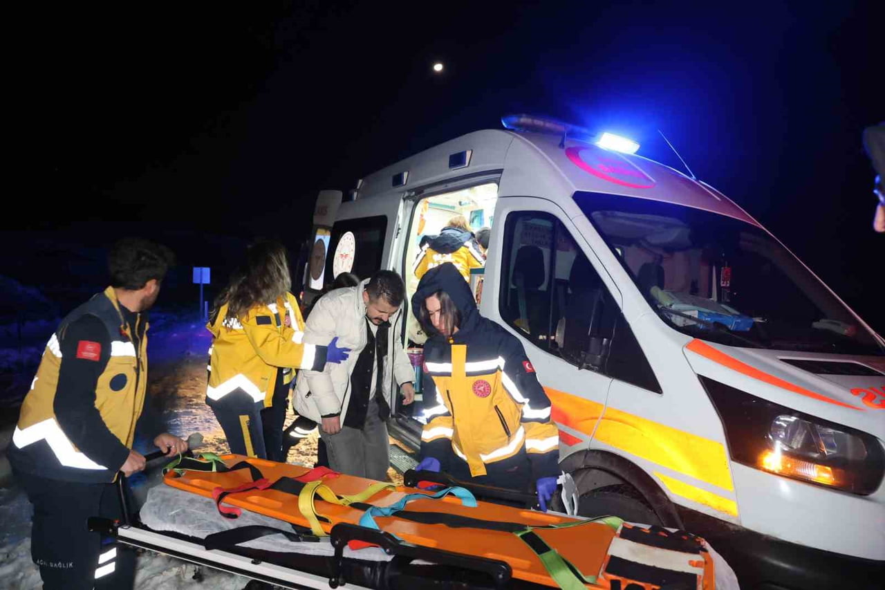 NEVŞEHİR’DE 112 ACİL ÇAĞRI MERKEZİ’NE ALKOLLÜ ARAÇ KULLANDIĞI YÖNÜNDE İHBAR YAPILAN OTOMOBİL...