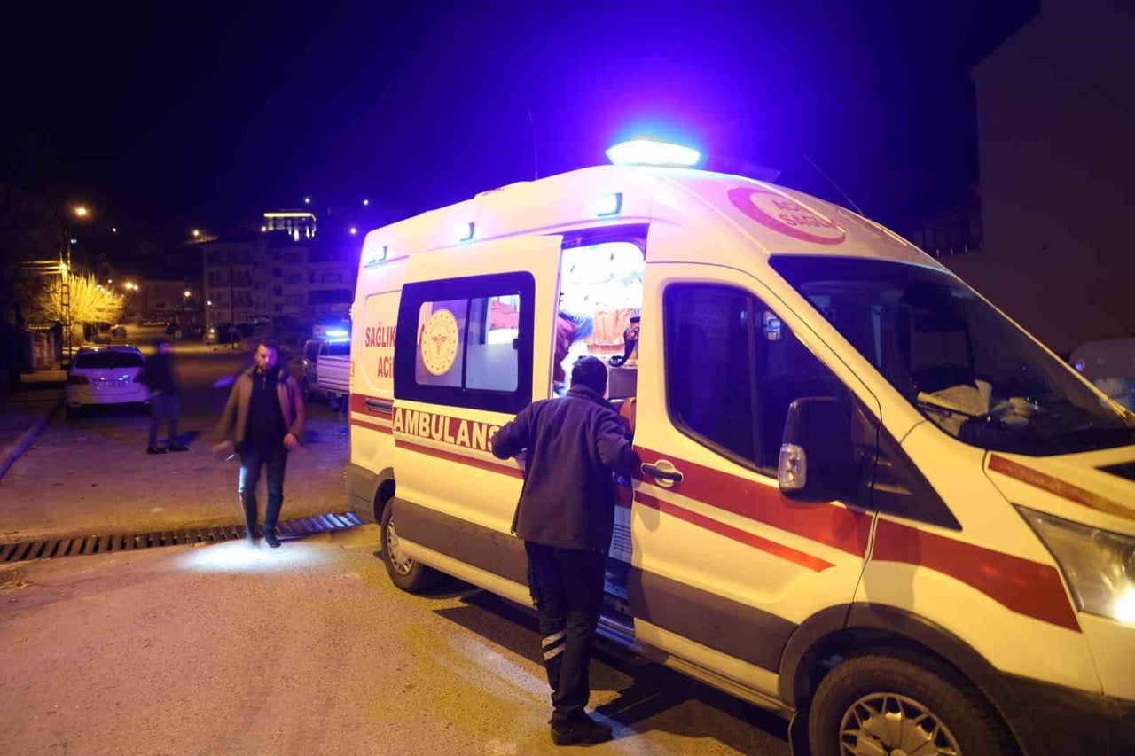 NEVŞEHİR’DE ÇIKAN SİLAHLI KAVGADA BİR KİŞİ AĞIR YARALANIRKEN, OLAYIN ŞÜPHELİSİ POLİS EKİPLERİNCE...