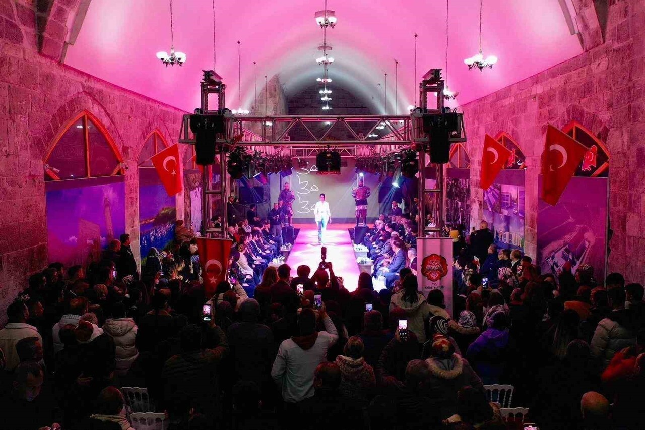 NİĞDE’NİN KÖKLÜ KÜLTÜREL MİRASINI MODERN TASARIM ANLAYIŞIYLA BULUŞTURMAYI AMAÇLAYAN “ZAMANIN VE...