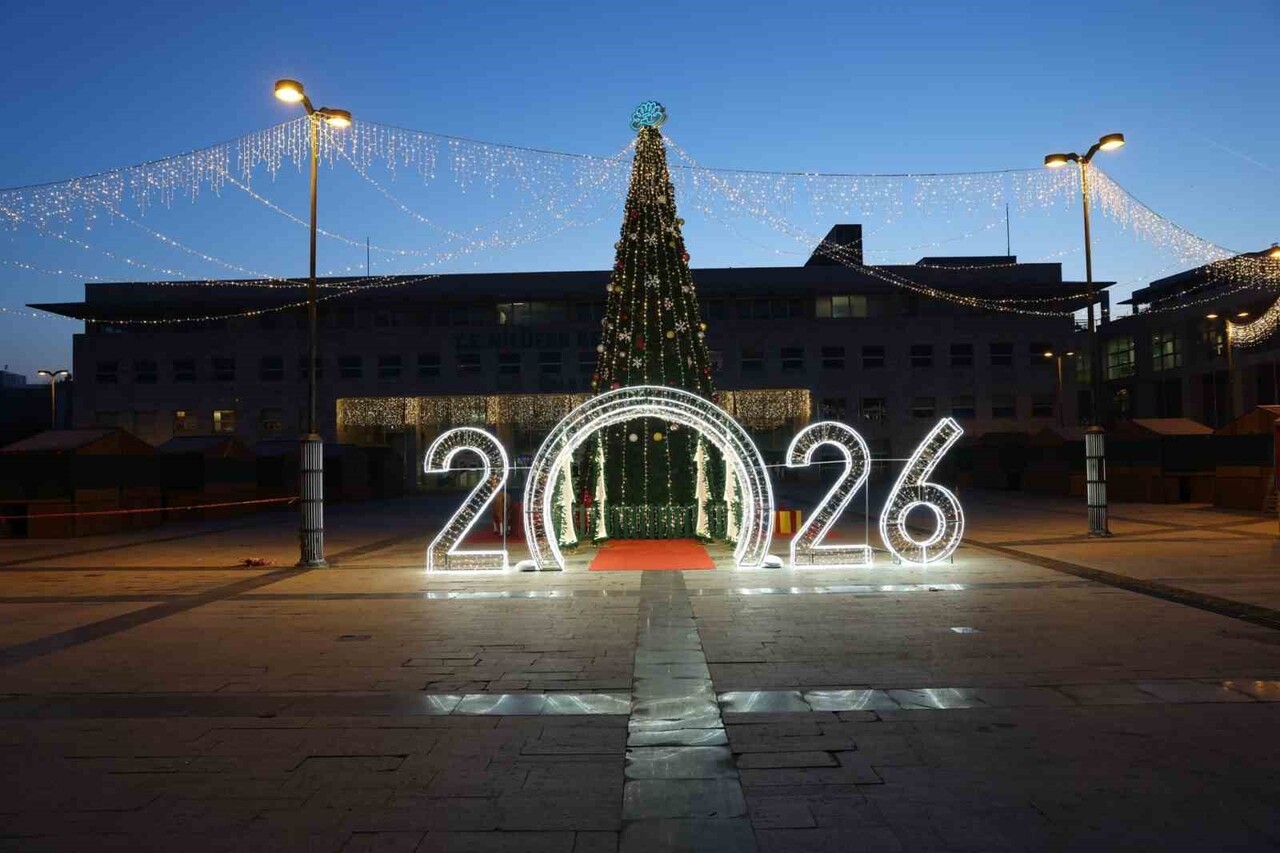 NİLÜFER BELEDİYESİ, 19-31 ARALIK TARİHLERİ ARASINDA DÜZENLEYECEĞİ "NİLÜFER YENİ YIL FESTİVALİ"...