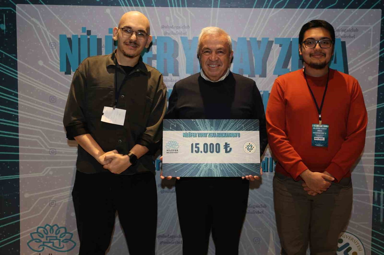 NİLÜFER BELEDİYESİ’NİN DİJİTAL DÖNÜŞÜM HAMLESİ KAPSAMINDA DÜZENLENEN "NİLÜFER YAPAY ZEKA...
