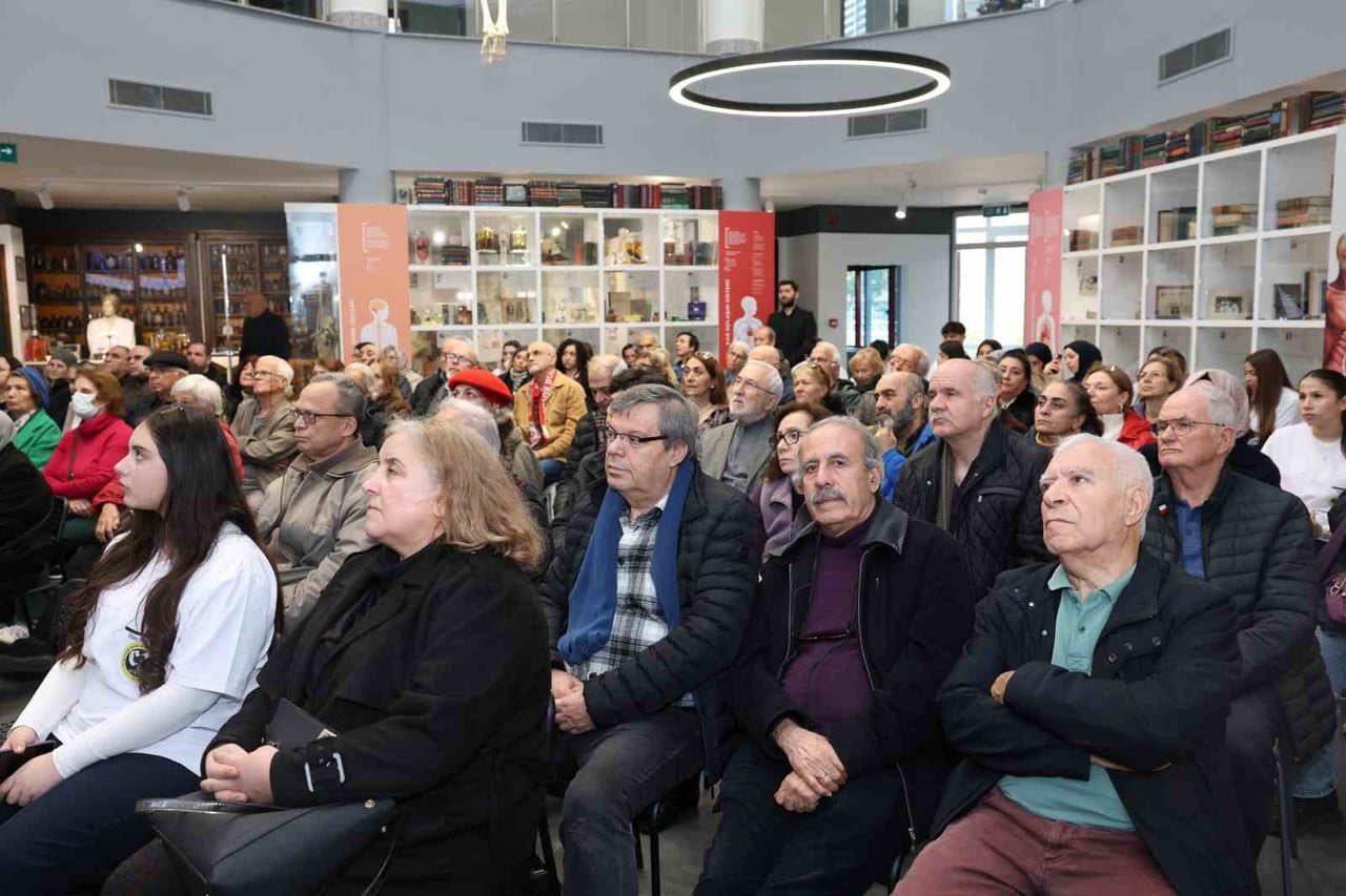 NİLÜFER BELEDİYESİ’NİN DÜZENLEDİĞİ "SAĞLIK BULUŞMALARI" PROGRAMINA KONUK OLAN NÖROLOJİ UZMANI DR....