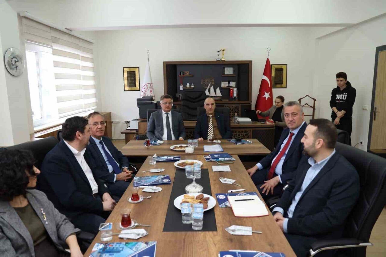 ONDOKUZ MAYIS ÜNİVERSİTESİ (OMÜ) İLE MİLLİ EĞİTİM BAKANLIĞI ARASINDA YAPILAN MESLEKİ VE TEKNİK...