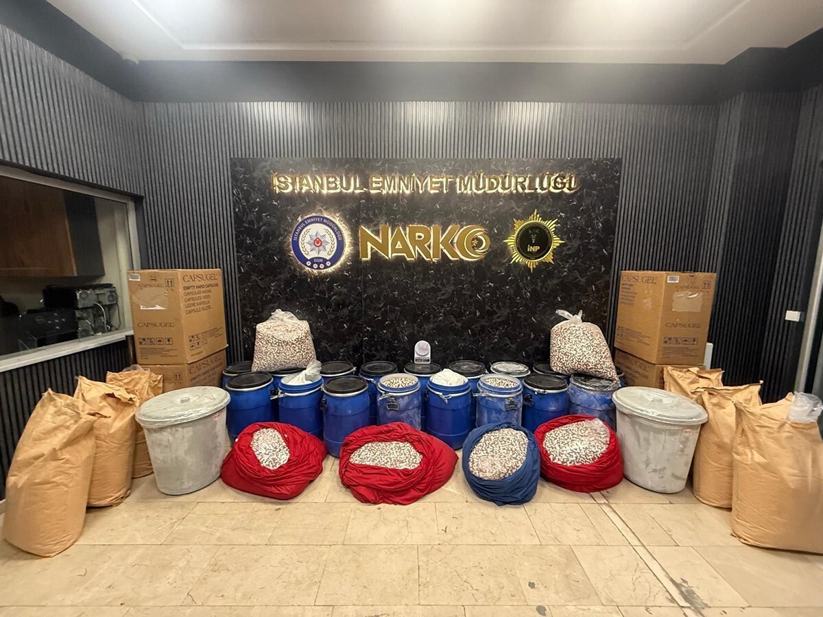 OPERASYONLARDA 6 MİLYON 958 BİN ADET UYUŞTURUCU HAP ELE GEÇİRİLDİ