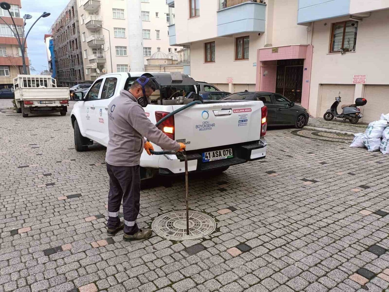 ORDU BÜYÜKŞEHİR BELEDİYESİ, KIŞ MEVSİMİNİN GELMESİYLE BİRLİKTE HALK SAĞLIĞINI TEHDİT EDEN...