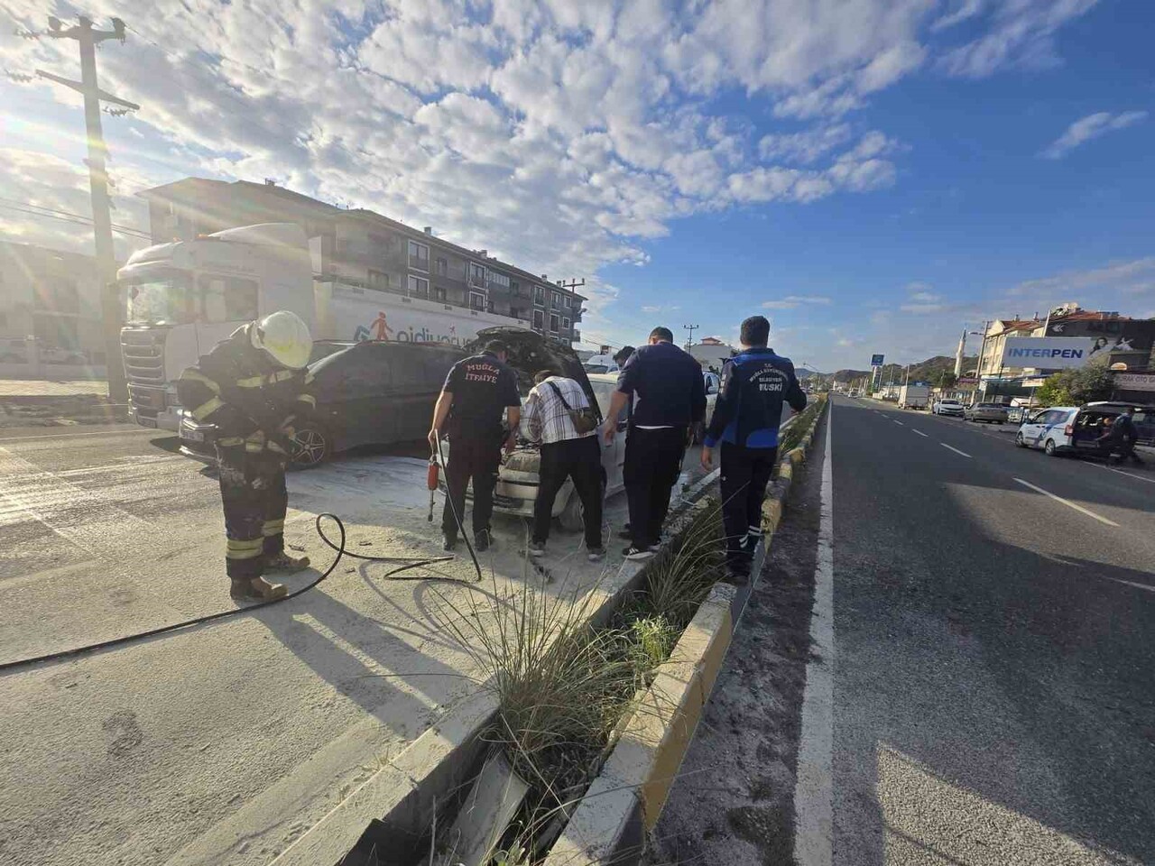 ORTACA’DA ARAÇ YANGINI