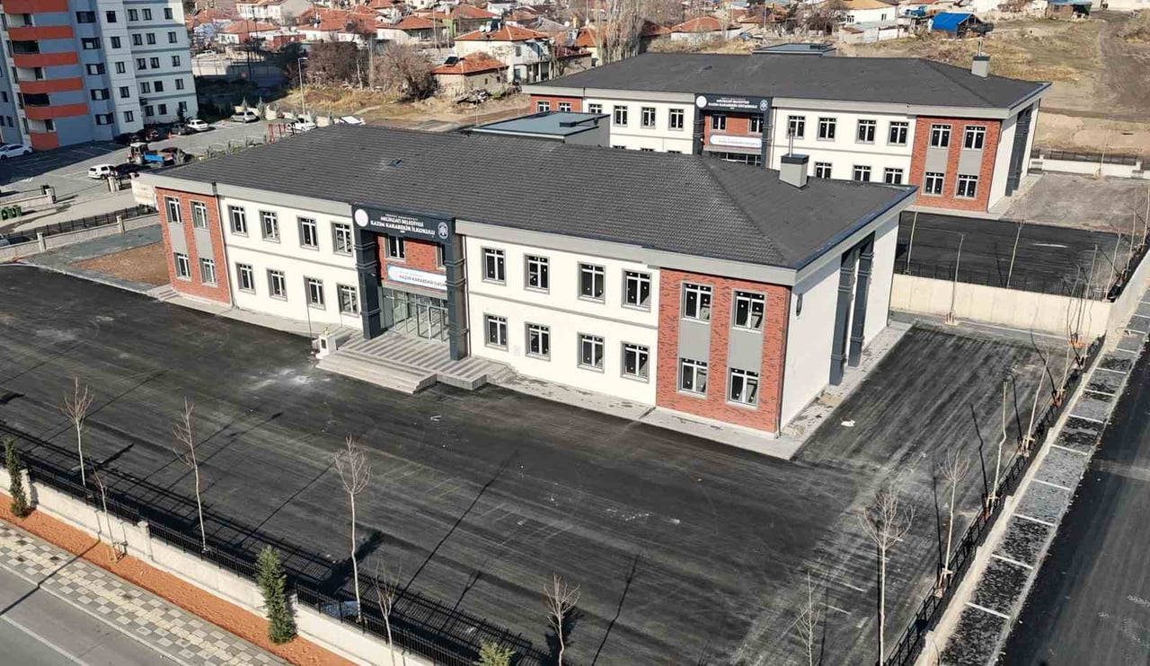 ORTAOKUL VE İLKOKUL OLMAK ÜZERE KAZIM KARABEKİR MAHALLESİ’NDE İKİ OKULUN YAPIMINDA SONA GELEN...