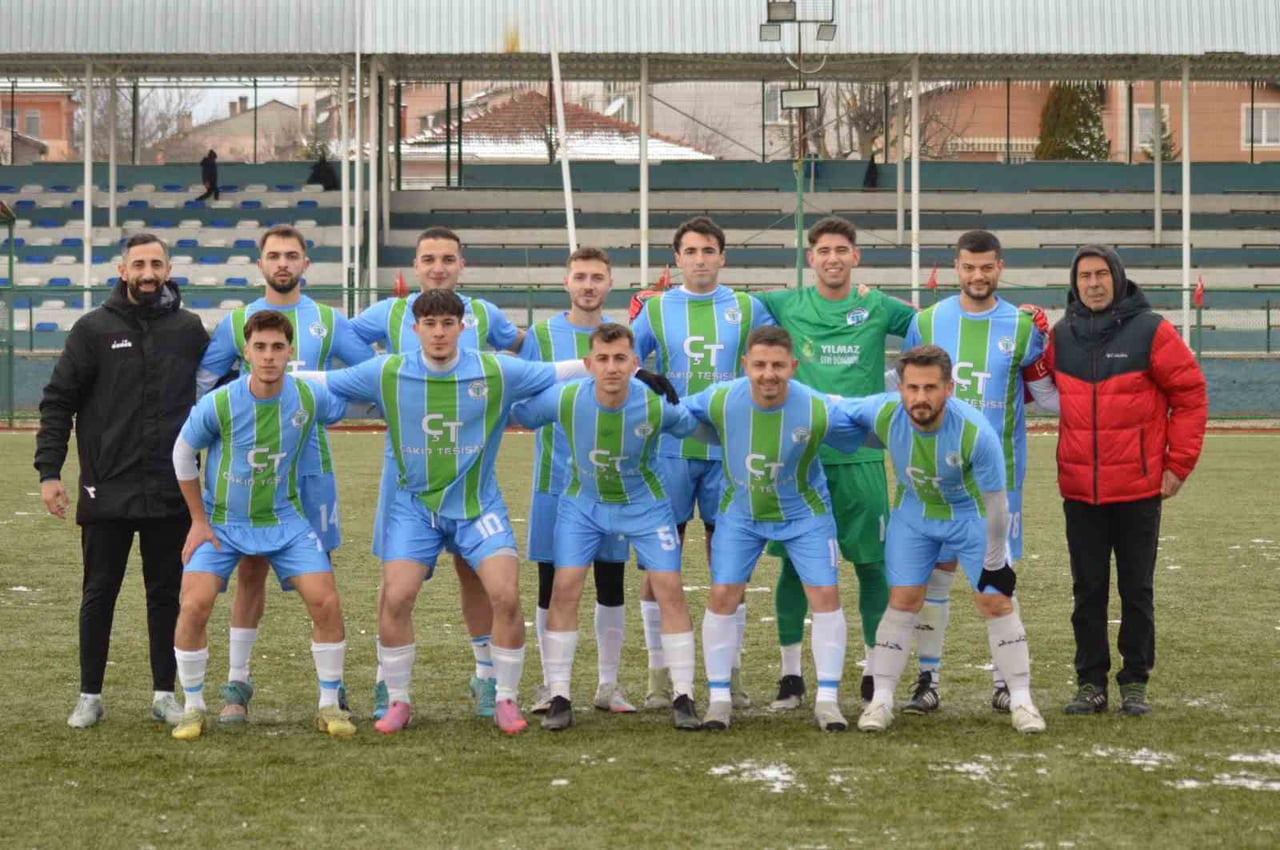 OSMANELİ GENÇLERBİRLİĞİ  SPOR LİGDE TUTULAMIYOR