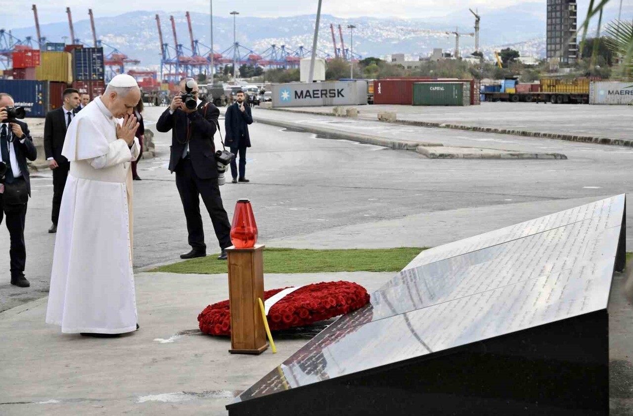 PAPA 14. LEO, LÜBNAN ZİYARETİNİN SON GÜNÜNDE 2020 YILINDA 200'DEN FAZLA KİŞİNİN ÖLÜMÜNE, 7 BİNDEN...