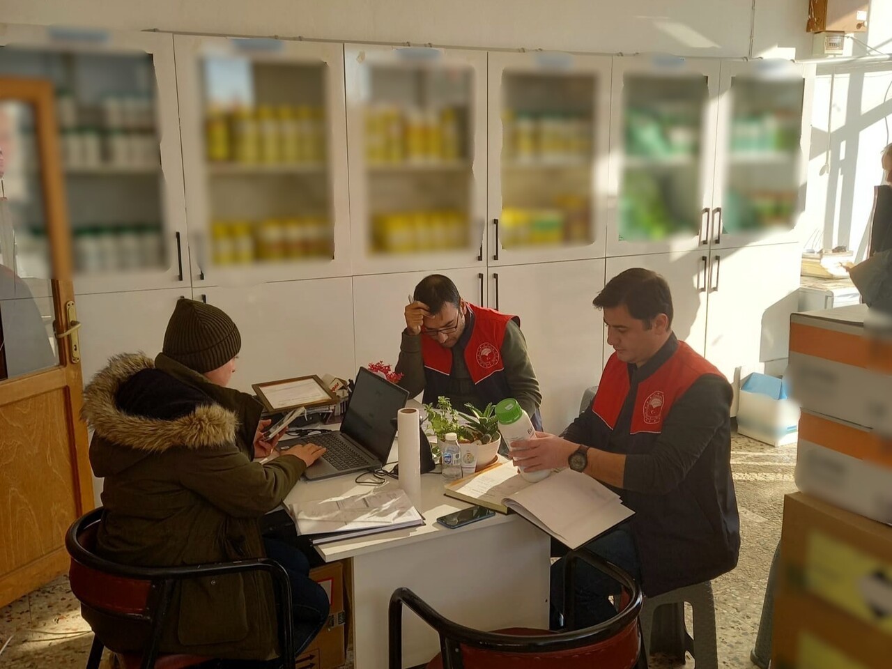 PEHLİVANKÖY İLÇE TARIM VE ORMAN MÜDÜRLÜĞÜ EKİPLERİ TARAFINDAN, "TARIMDA KULLANILAN GÜBRELERİN...