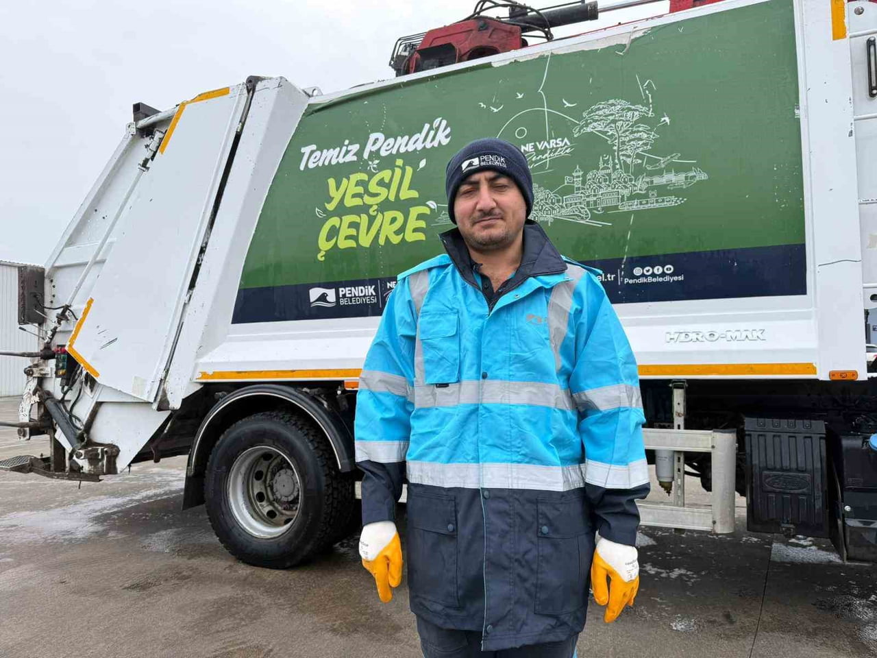 PENDİK BELEDİYESİ'NDE TEMİZLİK GÖREVLİSİ OLAN BİLGİN KAPLAN, ÇÖPLERİ TOPLADIĞI SIRADA BULDUĞU...