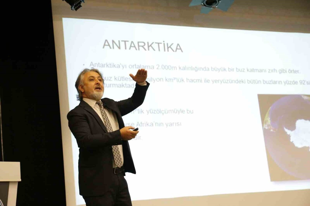PROF. DR. ERSAN BAŞAR, ANTARKTİKA’NIN DÜNYANIN KARA KUTUSU OLDUĞUNU BELİRTEREK "EĞER DÜNYANIN...