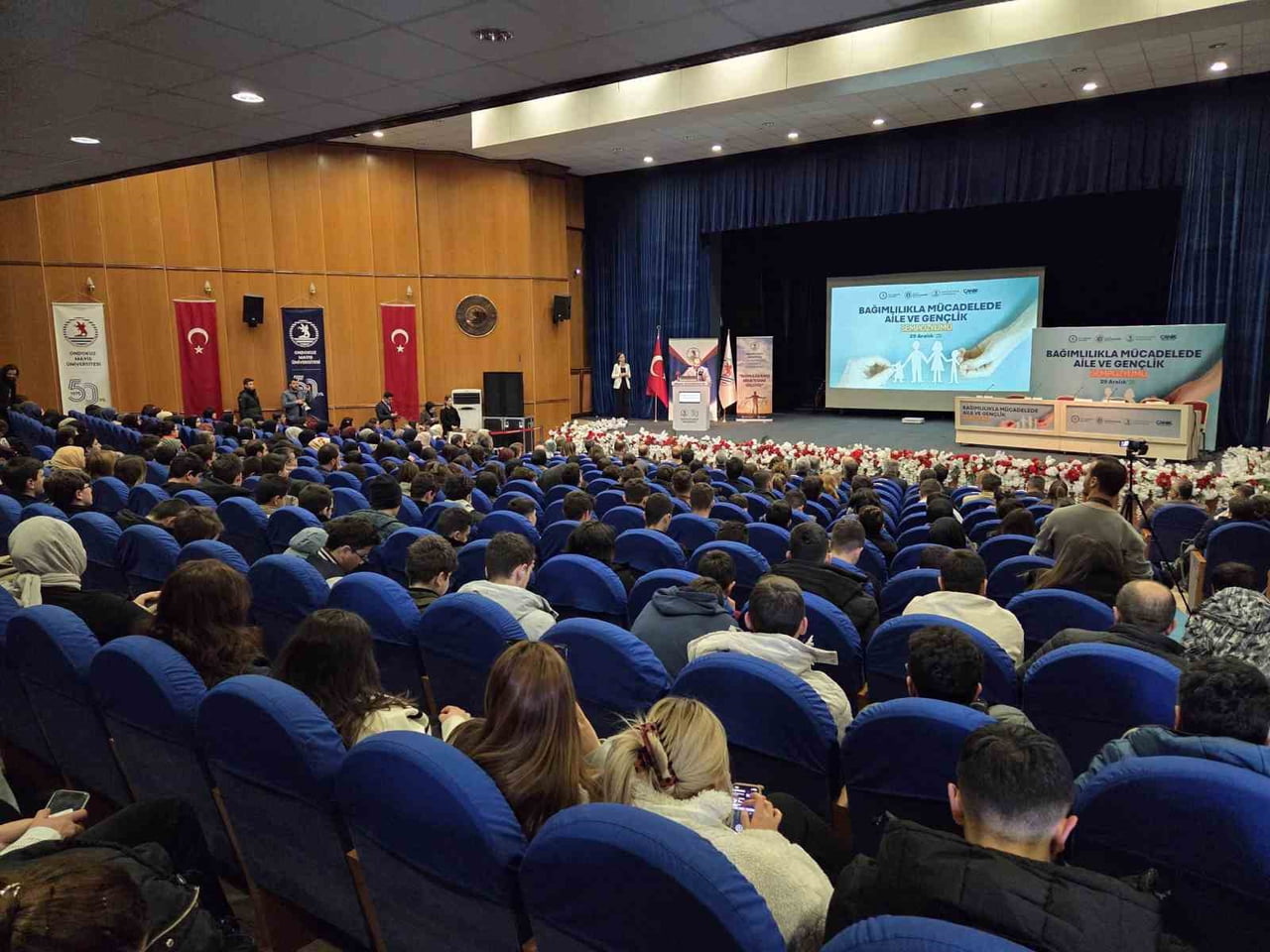 PROF. DR. TAYFUN UZBAY, AİLE KURUMUNA ZARAR VEREN DAVRANIŞLAR ARASINDA YER ALAN KUMAR VE BAHİS...