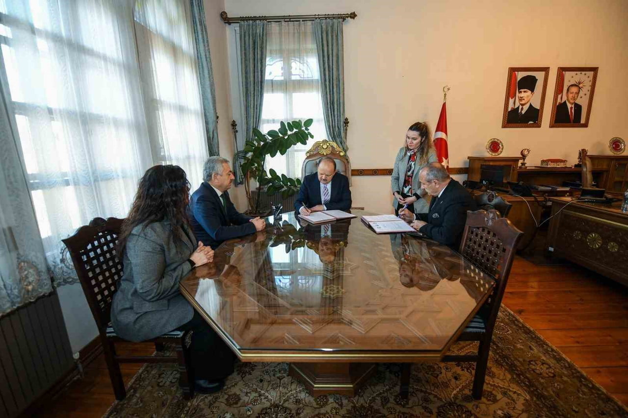 "RIZA VE HÜRMET (SAYGIN HAYAT)" PROJESİYLE 2 MİLYON LİRALIK HİBE DESTEĞİ ALAN TAŞKÖPRÜ BELEDİYESİ...