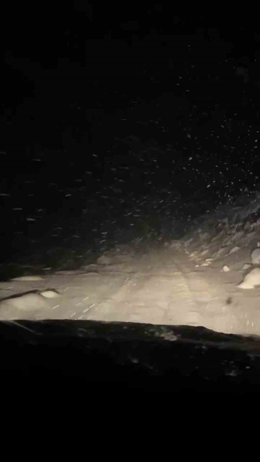 RİZE’DE GEÇ GELEN KAR YAĞIŞI YÜKSEK KESİMLERDE ETKİLİ OLMAYA BAŞLADI.