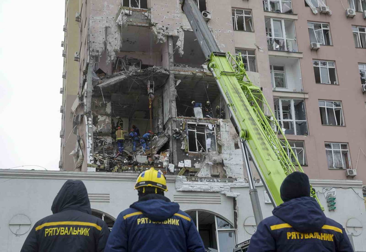 RUS ORDUSUNUN UKRAYNA BAŞKENTİ KİEV VE ÇEVRESİNE DÜZENLEDİĞİ SALDIRILARDA 1 KİŞİ HAYATINI...