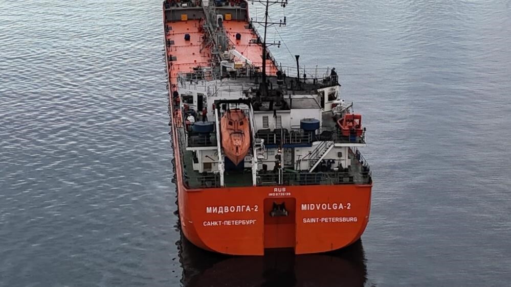 RUSYA'DAN GÜRCİSTAN'A GİTMEKTEYKEN SALDIRIYA UĞRAYAN "MIDVOLGA-2" İSİMLİ GEMİ, SİNOP AÇIKLARINDA...