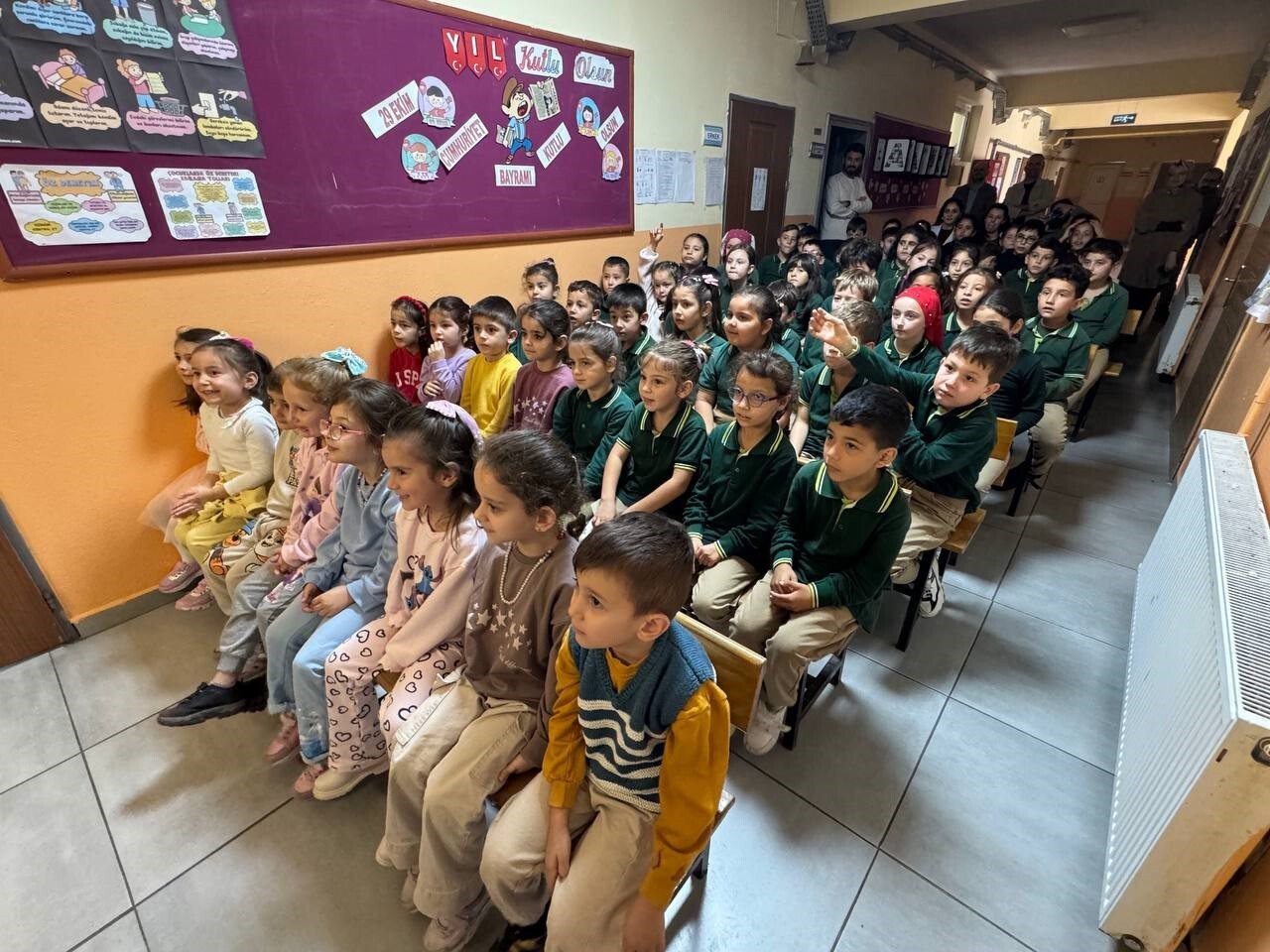 SAKARYA BÜYÜKŞEHİR BELEDİYESİ, ÇOCUKLARA NEŞE OLDUĞU ‘BİR HİKAYE BİN NEŞE’ PROJESİNİN SON DURAĞI...