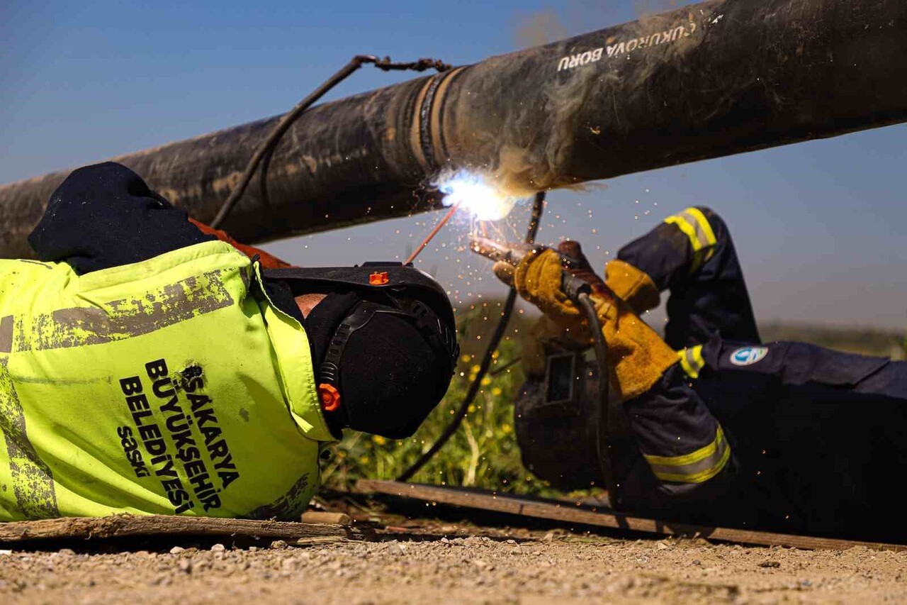SAKARYA BÜYÜKŞEHİR BELEDİYESİ SU VE KANALİZASYON İDARESİ (SASKİ), ŞEHİR GENELİNDE SÜRDÜRDÜĞÜ...