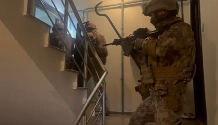 SAKARYA’NIN HENDEK İLÇESİNDE UYUŞTURUCU İLE MÜCADELE KAPSAMINDA İL EMNİYET MÜDÜRLÜĞÜNCE...