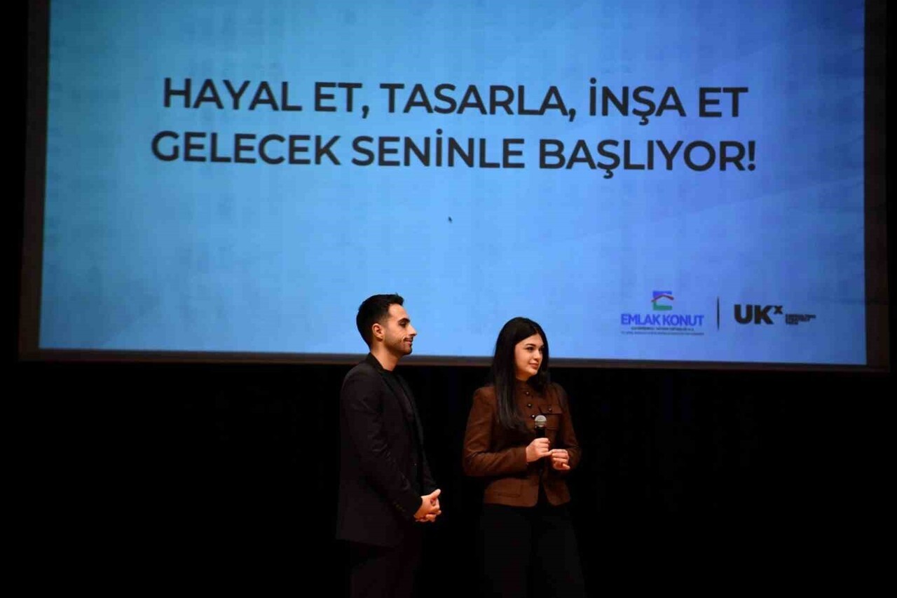 SAKARYA ÜNİVERSİTESİ'NDE "YETENEK KAZANIMI" PROJESİ ÖĞRENCİLERE TANITILDI