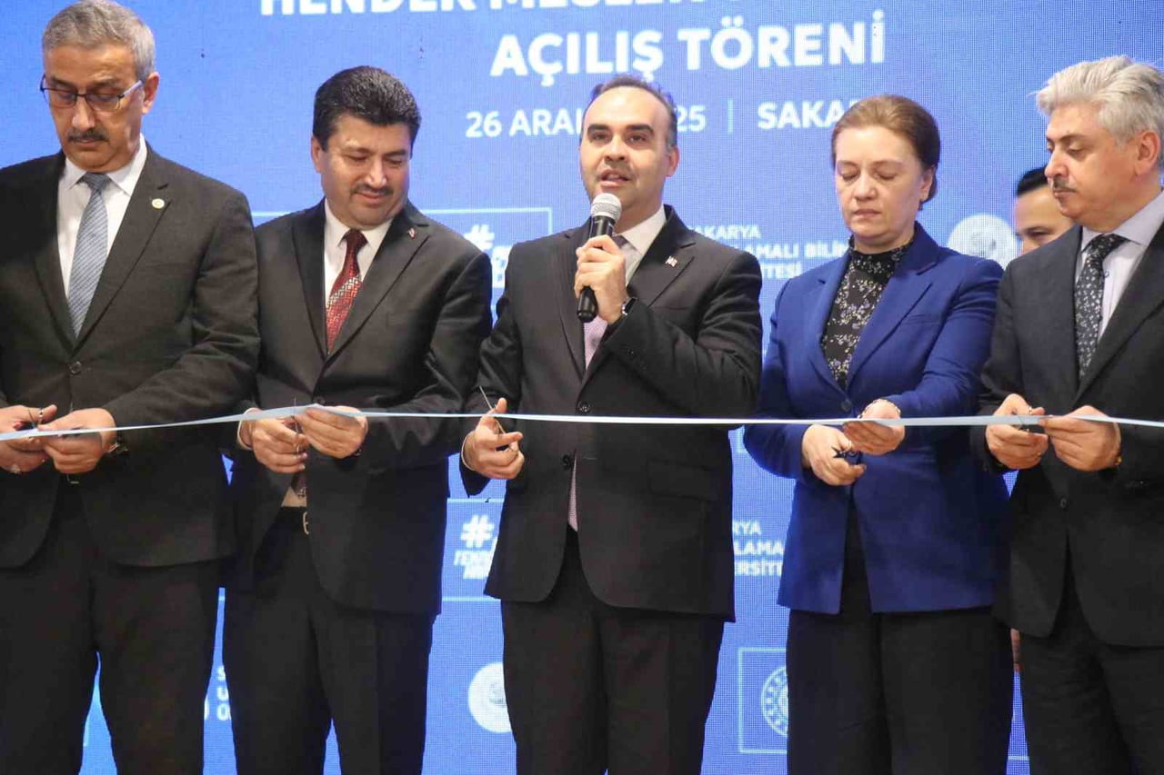 SAKARYA UYGULAMALI BİLİMLER ÜNİVERSİTESİ HENDEK MESLEK YÜKSEKOKULU AÇILIŞ TÖRENİ, SANAYİ VE...