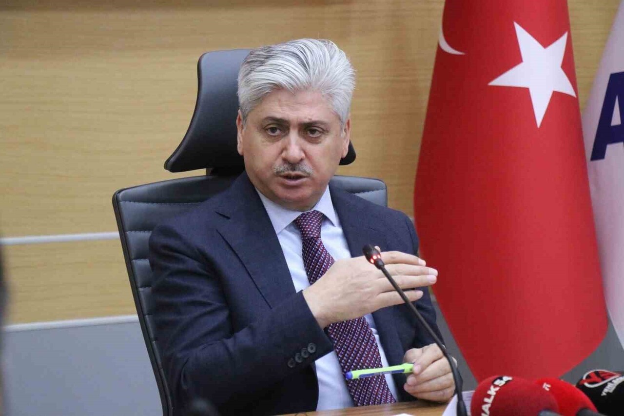 SAKARYA VALİSİ RAHMİ DOĞAN, KENTTE KASIM AYINDA GERÇEKLEŞTİRİLEN OPERASYONLARDA ÇEŞİTLİ SUÇLARDAN...