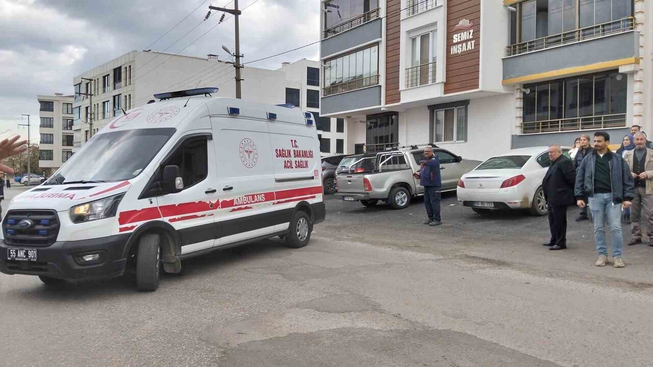 SAMSUN'UN BAFRA İLÇESİNDE DOĞALGAZ BORUSUNDA ASILI BULUNAN ŞAHIS TÜM MÜDAHALELERE RAĞMEN...