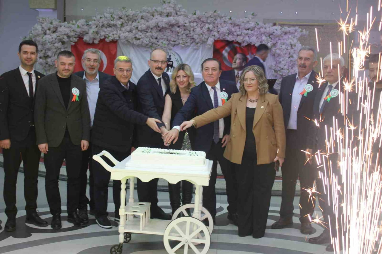 SAMSUN BALKAN TÜRKLERİ DERNEĞİ TARAFINDAN DERNEĞİN 38. KURULUŞ YIL DÖNÜMÜ VESİLESİYLE GELENEKSEL...