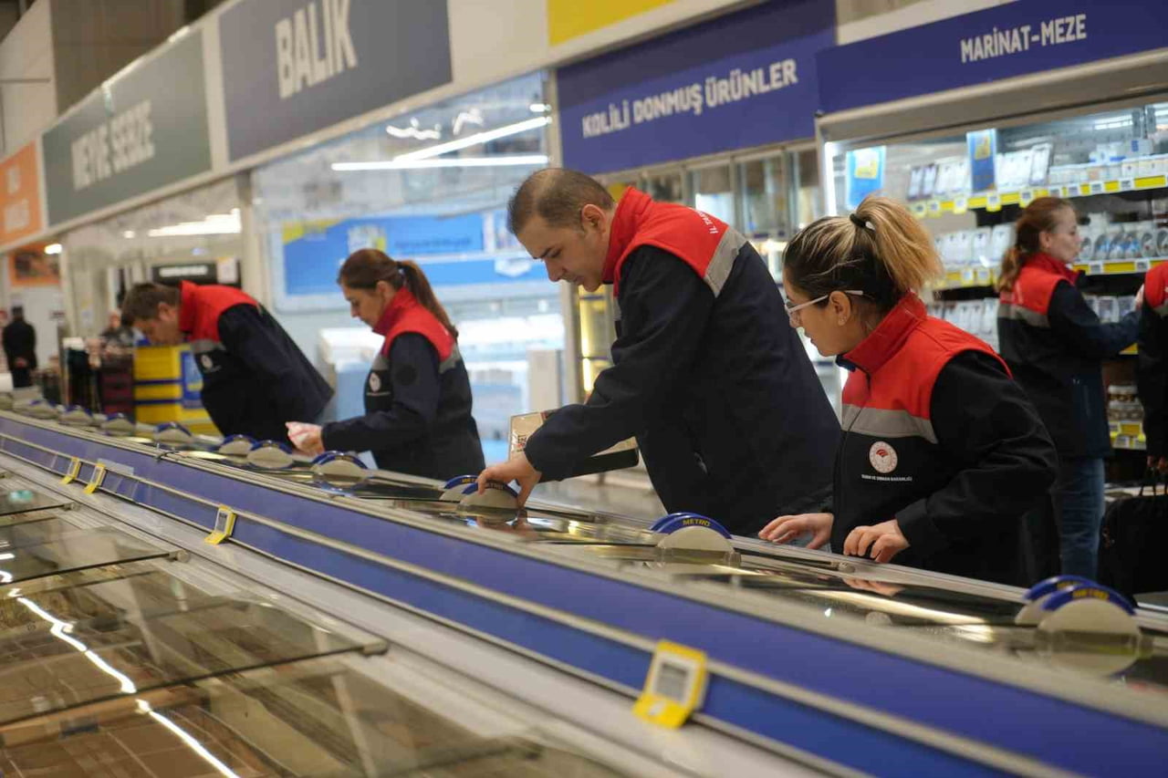 SAMSUN İL TARIM VE ORMAN MÜDÜRLÜĞÜ EKİPLERİNCE, 2025 YILI BOYUNCA 188 DENETÇİYLE GERÇEKLEŞTİRİLEN...