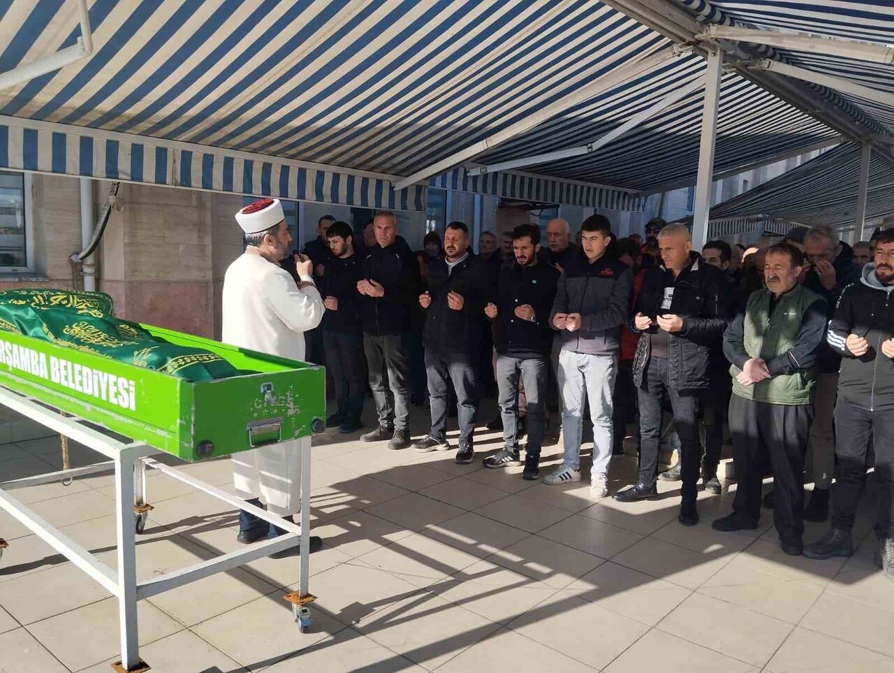 SAMSUN’UN ÇARŞAMBA İLÇESİNDE İKİ KATLI MÜSTAKİL BİR EVDE ÇIKAN YANGINDA HAYATINI KAYBEDEN HÜSEYİN...